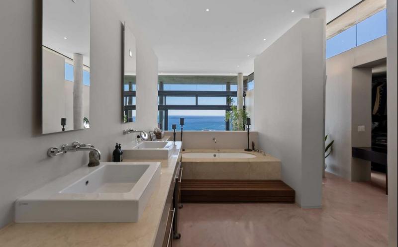 3 Bedroom Property for Sale in Camps Bay Western Cape